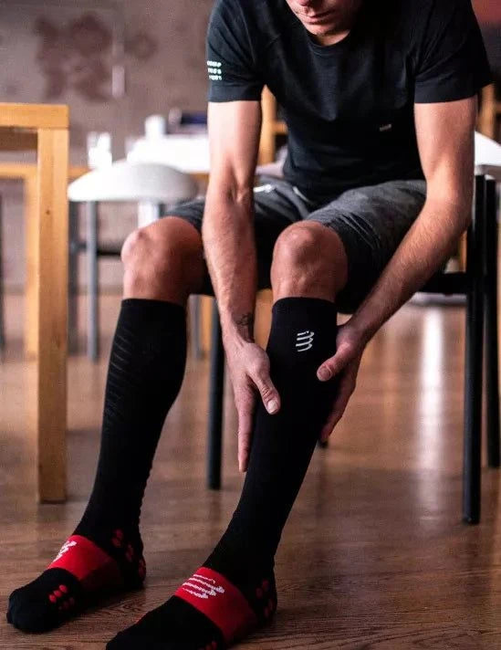 Compressport | Recovery Socks | Black