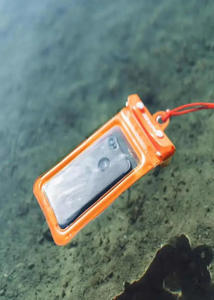 Zone3 | Waterproof Phone Pouch | Orange Triathlonworld