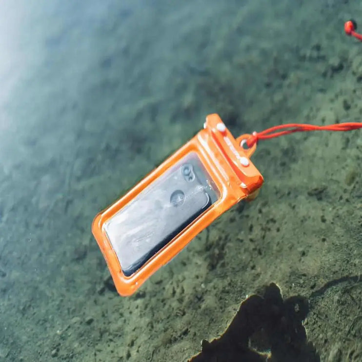 Zone3 | Waterproof Phone Pouch | Orange Triathlonworld