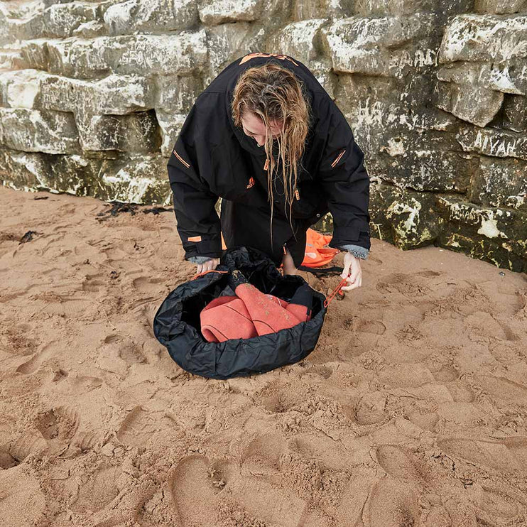 Zone3 | Wetsuit Changing Mat | Black Zone3